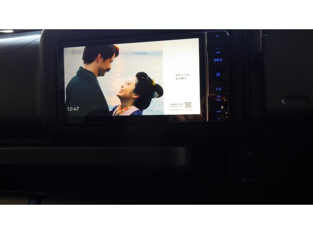 プロボックス ハイブリッドＧＸ　トヨタセーフィティセンス　純正バックカメラ内蔵ミラー　カロッツエリアナビ　フルセグ　キーレス　　プライバシーガラス　社外アルミホイール（25枚目）