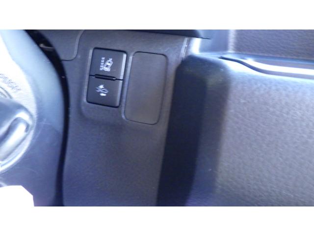 プロボックス ハイブリッドＧＸ　トヨタセーフィティセンス　純正バックカメラ内蔵ミラー　カロッツエリアナビ　フルセグ　キーレス　　プライバシーガラス　社外アルミホイール（28枚目）