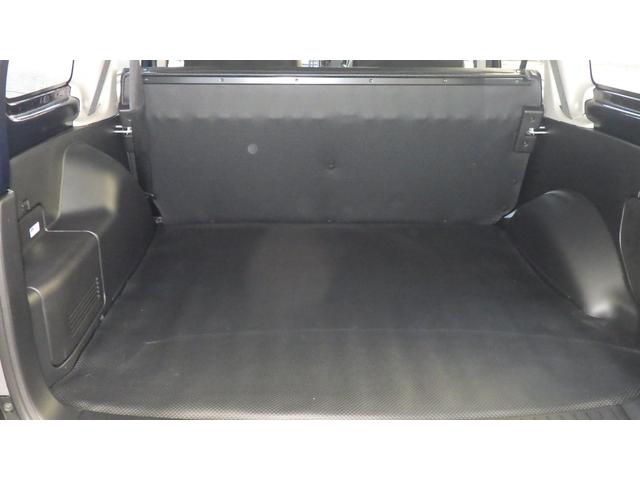 プロボックス ハイブリッドＧＸ　トヨタセーフィティセンス　純正バックカメラ内蔵ミラー　カロッツエリアナビ　フルセグ　キーレス　　プライバシーガラス　社外アルミホイール（40枚目）