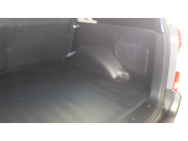 プロボックス ハイブリッドＧＸ　トヨタセーフィティセンス　純正バックカメラ内蔵ミラー　カロッツエリアナビ　フルセグ　キーレス　　プライバシーガラス　社外アルミホイール（42枚目）