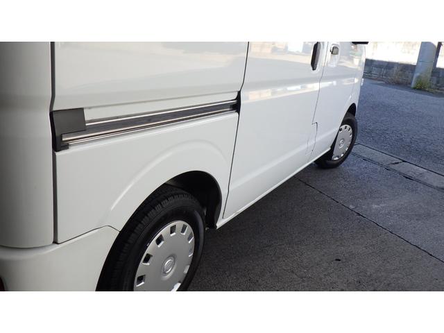 ＮＶ１００クリッパーバン ＤＸ　ＧＬエマージェンシーブレーキパッケージ　ブレーキサポート　プライバシーガラス　キーレス　ハイルーフ　ナビ　バックカメラ　ＥＴＣ　５ＡＧＳ（12枚目）