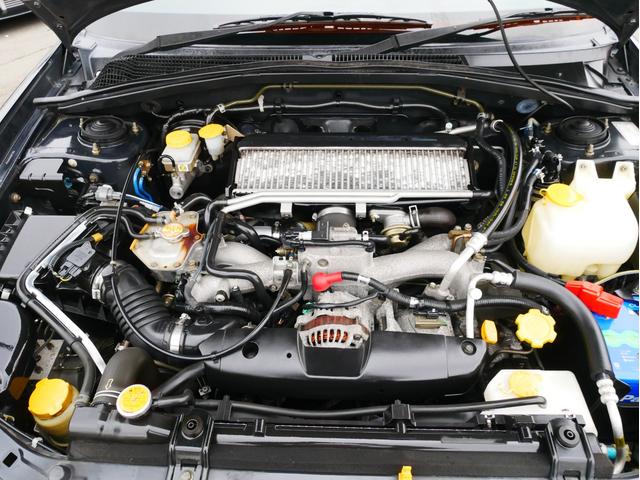 XT 1年保証付 5速MT サンルーフ EJ20ターボ 4WD ハーフレザーシート MOMOステ オートエアコン 純正16AW ルーフスポイラー 電動格納ミラー キーレス HID(18枚目)