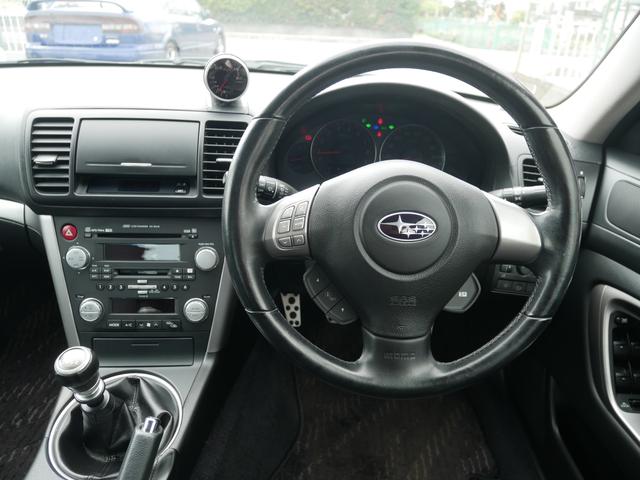 2.0GTスペックB 1年保証付 6速MT 後期型 SI-DRIVE 禁煙車 ブースト計 ステアスイッチ 6連奏CD ETC オートエアコン キーレス 電動格納ウィンカーミラー ローダウン HID フォグ 純正18AW(10枚目)