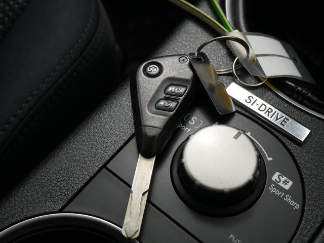 2.0GTスペックB 1年保証付 6速MT 後期型 SI-DRIVE 禁煙車 ブースト計 ステアスイッチ 6連奏CD ETC オートエアコン キーレス 電動格納ウィンカーミラー ローダウン HID フォグ 純正18AW(18枚目)