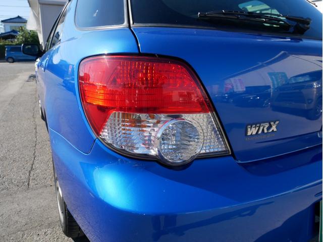 インプレッサスポーツワゴン ＷＲＸ　ＭＴモード　ターボ　４ＷＤ　対向キャリパー　ＨＩＤ　ＥＴＣ　オートエアコン　キーレス　電動格納ミラー　ＤＶＤナビ　ＤＶＤ再生　フォグランプ　純正エアロ　１７インチアルミ　プライバシーガラス（42枚目）