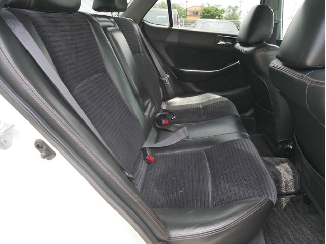 アコードワゴン ＳｉＲ　スポーティア　ＭＴモード付ＡＴ　後期　サンルーフ　Ｈ２３Ａ　ＶＴＥＣ　ハーフレザー　メモリーナビ　フルセグ　Ｂｌｕｅｔｏｏｔｈ　バックカメラ　オートエアコン　１６ＡＷ　エアロ　電格ミラー　ＨＩＤ　フォグ　キーレス（15枚目）