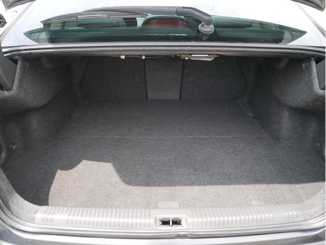 レガシィＢ４ ２．０ＧＴスペックＢ　６速ＭＴ　ＨＤＤナビ　ＤＶＤ再生　ＨＩＤ　ＥＴＣ　パワーシート　ＳＩ－ＤＲＩＶＥ　キーレス　フォグ　ＲＡＩＳ１８インチアルミ　オートエアコン　ステアリングスイッチ　ＨＫＧマフラー　１年保証付（15枚目）