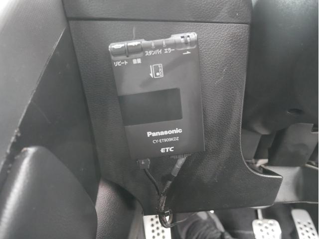 フェアレディＺ ベースグレード　６速ＭＴ　ＣＢＡ－Ｚ３３　ＴＥＩＮ車高調　ＦＫＧマフラー　ＶＯＬＫ１９ＡＷ　ＳＤナビ　フルセグ　　Ｂｌｕｅｔｏｏｔｈ　バックカメラ　ＥＴＣ　ＨＩＤ　キーレス　電動格納ミラー　エアロ　チルトハンドル（11枚目）