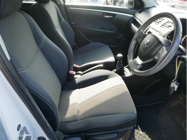 スイフト ＲＳ　５速ＭＴ　後期型　クルコン　ＳＤナビ　Ｂｌｕｅｔｏｏｔｈ・フルセグ　バックカメラ　プッシュスタート＆スマートキー　ＥＴＣ　ウィンカーミラー　ＨＩＤ　フォグランプ　オートエアコン　１年保証付（15枚目）
