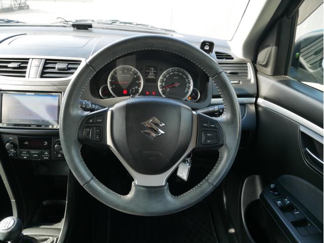 スイフト ＲＳ　５速ＭＴ　後期型　クルコン　ＳＤナビ　Ｂｌｕｅｔｏｏｔｈ・フルセグ　バックカメラ　プッシュスタート＆スマートキー　ＥＴＣ　ウィンカーミラー　ＨＩＤ　フォグランプ　オートエアコン　１年保証付（62枚目）