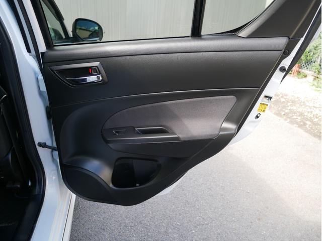 スイフト ＲＳ　５速ＭＴ　後期型　クルコン　ＳＤナビ　Ｂｌｕｅｔｏｏｔｈ・フルセグ　バックカメラ　プッシュスタート＆スマートキー　ＥＴＣ　ウィンカーミラー　ＨＩＤ　フォグランプ　オートエアコン　１年保証付（78枚目）