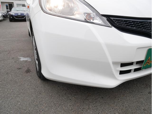 フィット G 5速MT 27014KM キーレス 電動ミラー ライトレベライザー サイドバイザー パワステ パワーウィンドウ Wエアバック ABS タイミングチェーン 1年保証付(31枚目)