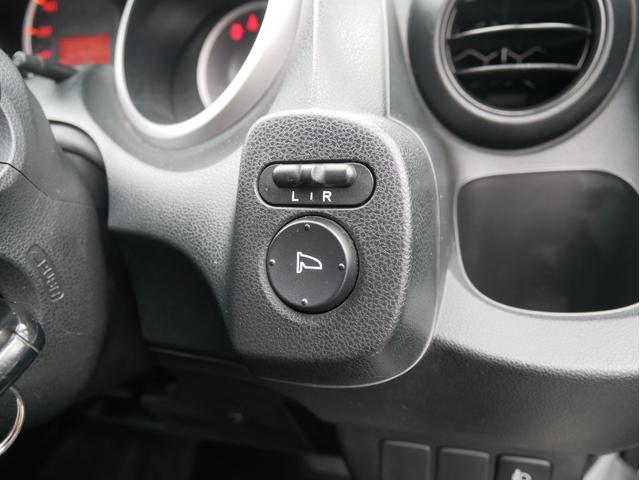 フィット G 5速MT 27014KM キーレス 電動ミラー ライトレベライザー サイドバイザー パワステ パワーウィンドウ Wエアバック ABS タイミングチェーン 1年保証付(66枚目)