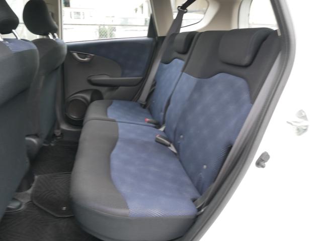 フィット G 5速MT 27014KM キーレス 電動ミラー ライトレベライザー サイドバイザー パワステ パワーウィンドウ Wエアバック ABS タイミングチェーン 1年保証付(72枚目)