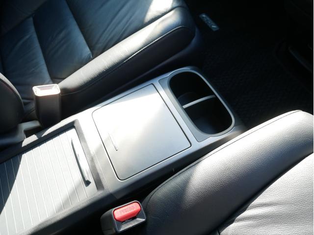 CR-V ZXi 4WD 衝突軽減ブレーキ サンルーフ 革パワーシート HDDナビ バックカメラ ETC レーダークルーズ シートヒーター HID フォグ オートエアコン スマートキー サイドSRS 1年保証付(69枚目)