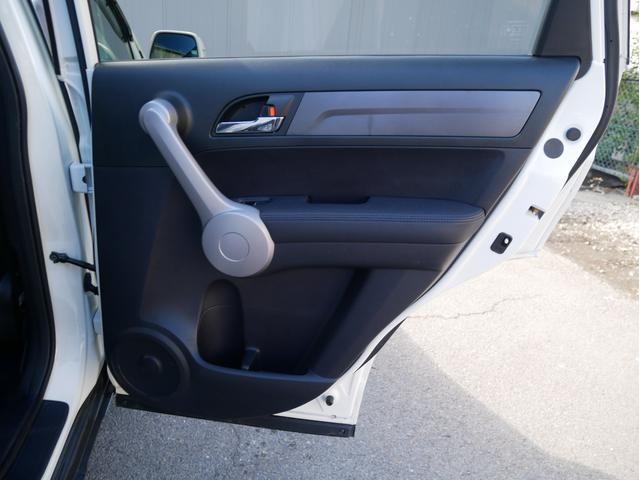 CR-V ZXi 4WD 衝突軽減ブレーキ サンルーフ 革パワーシート HDDナビ バックカメラ ETC レーダークルーズ シートヒーター HID フォグ オートエアコン スマートキー サイドSRS 1年保証付(78枚目)