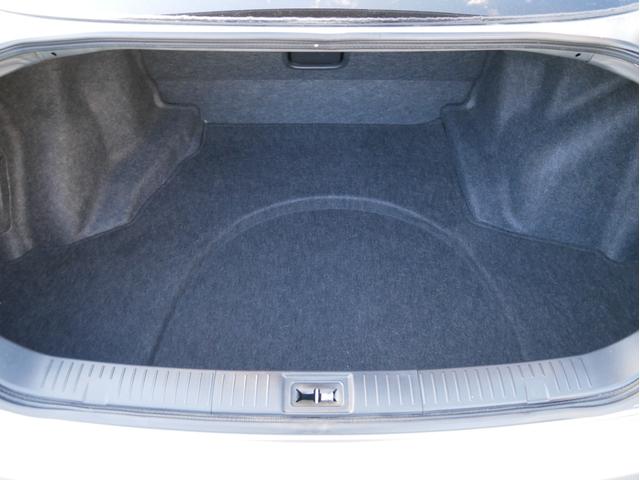 スカイライン 350GT 6速MT タイミングチェーン メモリーナビ DVD再生 ワンセグ ETC 純正17AW 電格ミラー オートライトHID チルトハンドル オートエアコン Wエアバック ABS トランクスルー(15枚目)