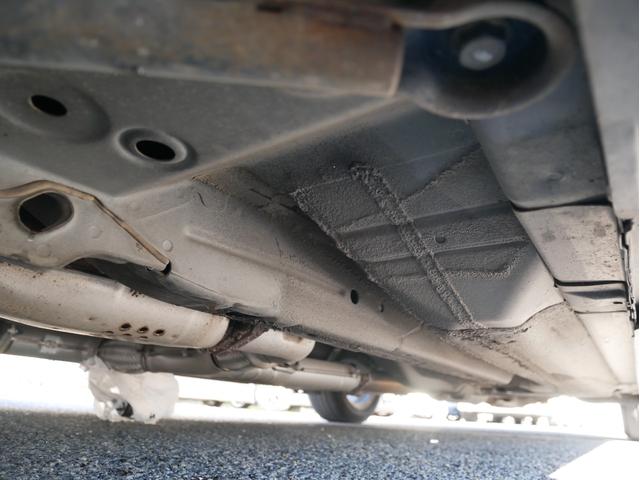 スカイライン 350GT 6速MT タイミングチェーン メモリーナビ DVD再生 ワンセグ ETC 純正17AW 電格ミラー オートライトHID チルトハンドル オートエアコン Wエアバック ABS トランクスルー(56枚目)