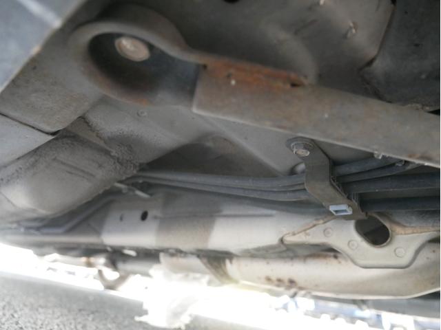 スカイライン 350GT 6速MT タイミングチェーン メモリーナビ DVD再生 ワンセグ ETC 純正17AW 電格ミラー オートライトHID チルトハンドル オートエアコン Wエアバック ABS トランクスルー(57枚目)