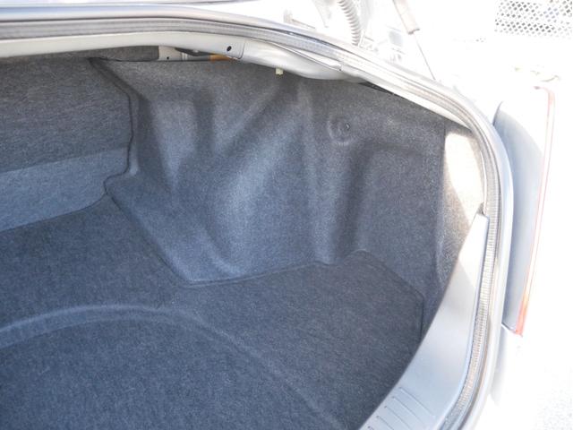 スカイライン 350GT 6速MT タイミングチェーン メモリーナビ DVD再生 ワンセグ ETC 純正17AW 電格ミラー オートライトHID チルトハンドル オートエアコン Wエアバック ABS トランクスルー(76枚目)