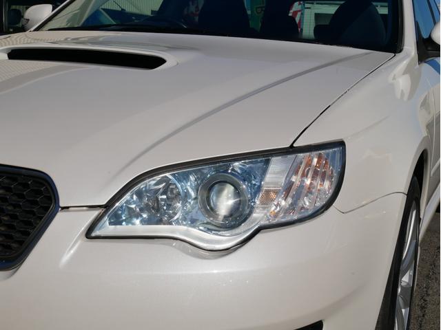 一年保証にはロードサービスが付きます。２４時間専門のコールスタッフが対応いたします。　レッカー　ガス欠　キーの閉じ込み　バッテリーあがり　スペアタイヤ交換など日本全国で対応いたします。