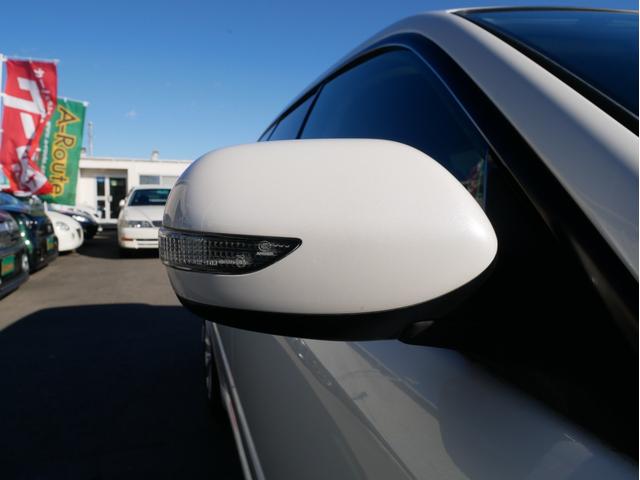 １２ヶ月　２４ヶ月点検の後、エアコン類を電気屋がチェックします。　ガス漏れやコンプレッサー、ダイナモなど不具合は修理します。　２重３重のチェックを心掛けております。