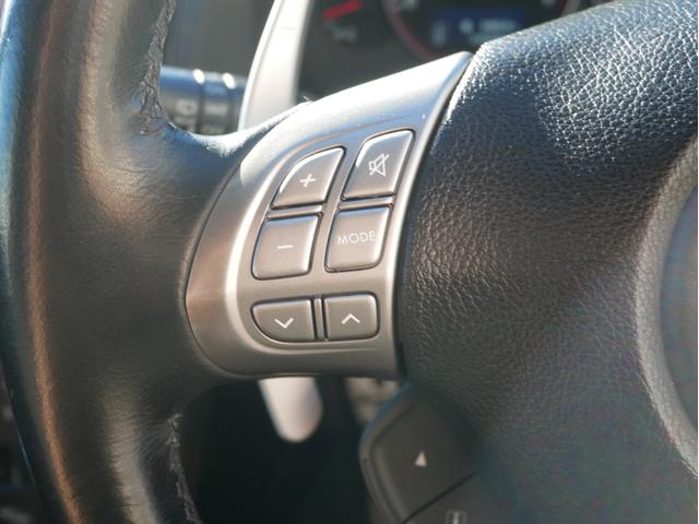 販売後の整備で下回りよりオイル漏れの確認を行い修理をいたします。　また、タイミングベルトの交換をご希望されればカム、クランクシール類のオイル漏れもチェックできるので更に安心です。