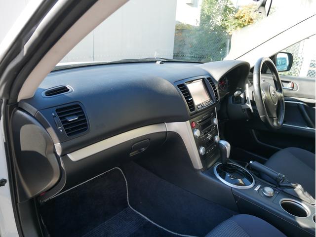 フリーダイヤル　００７８−６０４７−４２１８　携帯からもＯＫです。　お車の詳細やご質問・ご相談についてお電話でお答えします。　無料なのでお気軽にご連絡下さい。