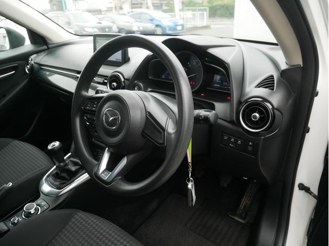 デミオ 15S 6速MT 純正SDナビ フルセグ DVD再生 プッシュスタート&スマートキー Bluetooth ステアリングスイッチ サイドエアバック ウィンカーミラー 1年保証付(11枚目)