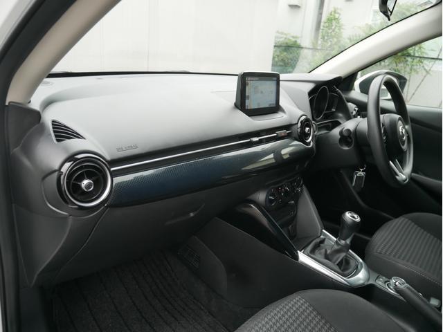 デミオ 15S 6速MT 純正SDナビ フルセグ DVD再生 プッシュスタート&スマートキー Bluetooth ステアリングスイッチ サイドエアバック ウィンカーミラー 1年保証付(12枚目)