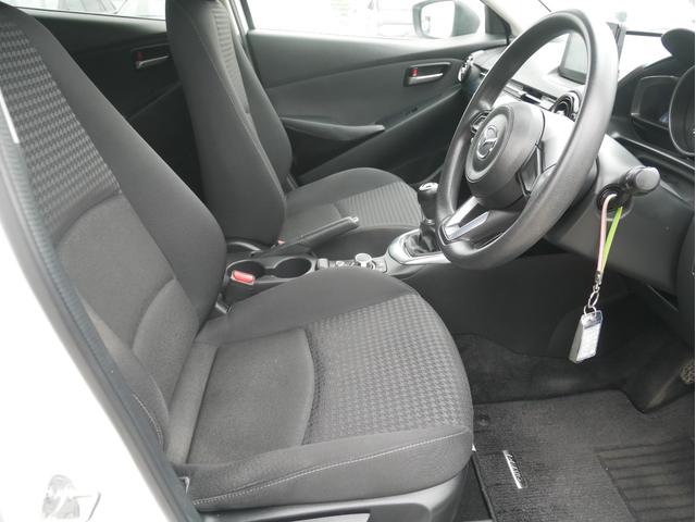 デミオ 15S 6速MT 純正SDナビ フルセグ DVD再生 プッシュスタート&スマートキー Bluetooth ステアリングスイッチ サイドエアバック ウィンカーミラー 1年保証付(13枚目)