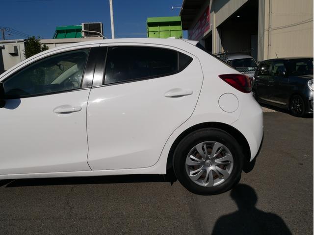 デミオ 15S 6速MT 純正SDナビ フルセグ DVD再生 プッシュスタート&スマートキー Bluetooth ステアリングスイッチ サイドエアバック ウィンカーミラー 1年保証付(25枚目)