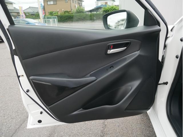 デミオ 15S 6速MT 純正SDナビ フルセグ DVD再生 プッシュスタート&スマートキー Bluetooth ステアリングスイッチ サイドエアバック ウィンカーミラー 1年保証付(78枚目)