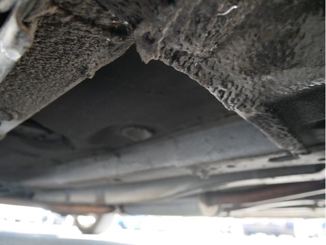 ストリーム ＲＳＺ　当店下取車　７人乗　パドルシフト　ＨＤＤナビ　バックカメラ　ミュージックサーバー　キーレス　ＥＴＣ　オートライトＨＩＤ　フォグランプ　オートエアコン　電動格納ミラー　エアロ　１７インチＡＷ　キーレス（58枚目）