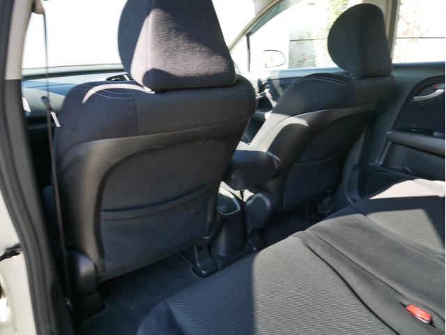 ストリーム ＲＳＺ　当店下取車　７人乗　パドルシフト　ＨＤＤナビ　バックカメラ　ミュージックサーバー　キーレス　ＥＴＣ　オートライトＨＩＤ　フォグランプ　オートエアコン　電動格納ミラー　エアロ　１７インチＡＷ　キーレス（72枚目）