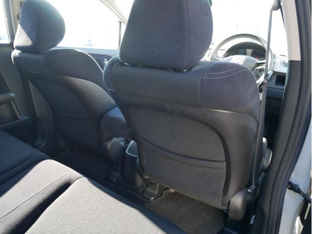 ストリーム ＲＳＺ　当店下取車　７人乗　パドルシフト　ＨＤＤナビ　バックカメラ　ミュージックサーバー　キーレス　ＥＴＣ　オートライトＨＩＤ　フォグランプ　オートエアコン　電動格納ミラー　エアロ　１７インチＡＷ　キーレス（73枚目）