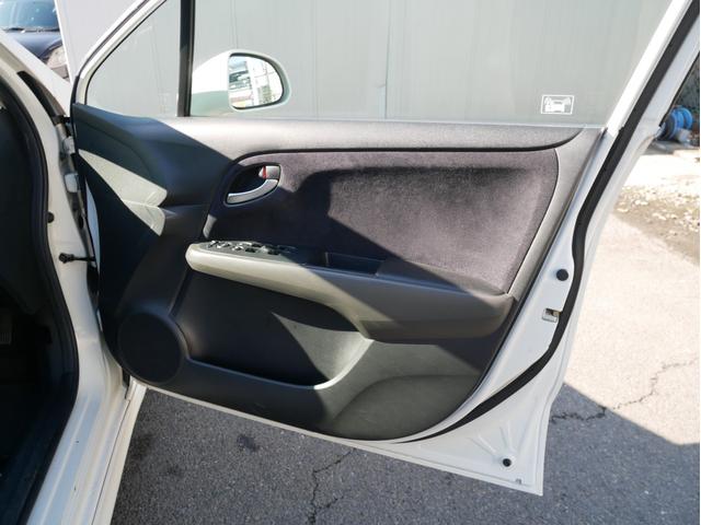 ストリーム ＲＳＺ　当店下取車　７人乗　パドルシフト　ＨＤＤナビ　バックカメラ　ミュージックサーバー　キーレス　ＥＴＣ　オートライトＨＩＤ　フォグランプ　オートエアコン　電動格納ミラー　エアロ　１７インチＡＷ　キーレス（77枚目）