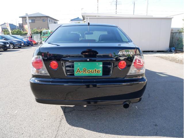 アルテッツァ ＲＳ２００　リミテッドＩＩ　６速マニュアル　後期型　３Ｓ　ＢＥＡＭＳ　ＤＶＤナビ　ＥＴＣ　１７インチアルミ　キーレス　オートエアコン　電動格納ミラー　オートライトＨＩＤ　フォグランプ　チルトハンドル　Ｗエアバック　ＡＢＳ（21枚目）