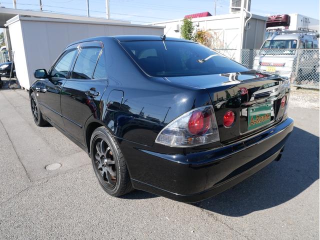 アルテッツァ ＲＳ２００　リミテッドＩＩ　６速マニュアル　後期型　３Ｓ　ＢＥＡＭＳ　ＤＶＤナビ　ＥＴＣ　１７インチアルミ　キーレス　オートエアコン　電動格納ミラー　オートライトＨＩＤ　フォグランプ　チルトハンドル　Ｗエアバック　ＡＢＳ（23枚目）