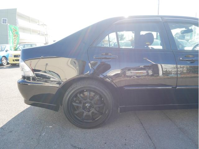 アルテッツァ ＲＳ２００　リミテッドＩＩ　６速マニュアル　後期型　３Ｓ　ＢＥＡＭＳ　ＤＶＤナビ　ＥＴＣ　１７インチアルミ　キーレス　オートエアコン　電動格納ミラー　オートライトＨＩＤ　フォグランプ　チルトハンドル　Ｗエアバック　ＡＢＳ（26枚目）