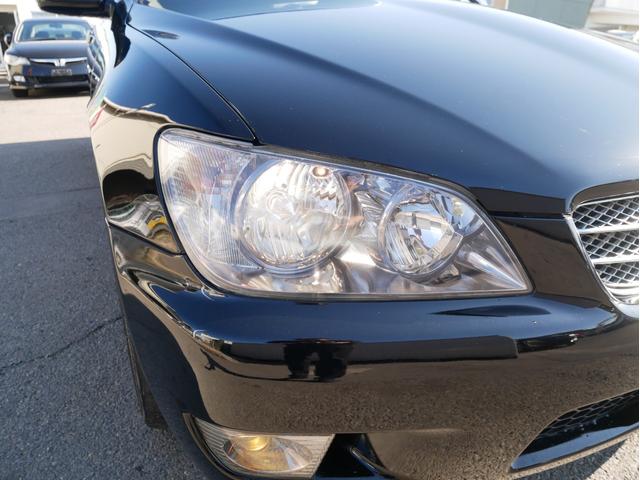 アルテッツァ ＲＳ２００　リミテッドＩＩ　６速マニュアル　後期型　３Ｓ　ＢＥＡＭＳ　ＤＶＤナビ　ＥＴＣ　１７インチアルミ　キーレス　オートエアコン　電動格納ミラー　オートライトＨＩＤ　フォグランプ　チルトハンドル　Ｗエアバック　ＡＢＳ（30枚目）