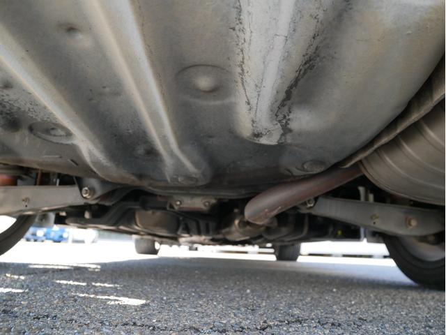 アルテッツァ ＲＳ２００　リミテッドＩＩ　６速マニュアル　後期型　３Ｓ　ＢＥＡＭＳ　ＤＶＤナビ　ＥＴＣ　１７インチアルミ　キーレス　オートエアコン　電動格納ミラー　オートライトＨＩＤ　フォグランプ　チルトハンドル　Ｗエアバック　ＡＢＳ（55枚目）