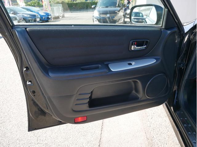 アルテッツァ ＲＳ２００　リミテッドＩＩ　６速マニュアル　後期型　３Ｓ　ＢＥＡＭＳ　ＤＶＤナビ　ＥＴＣ　１７インチアルミ　キーレス　オートエアコン　電動格納ミラー　オートライトＨＩＤ　フォグランプ　チルトハンドル　Ｗエアバック　ＡＢＳ（79枚目）