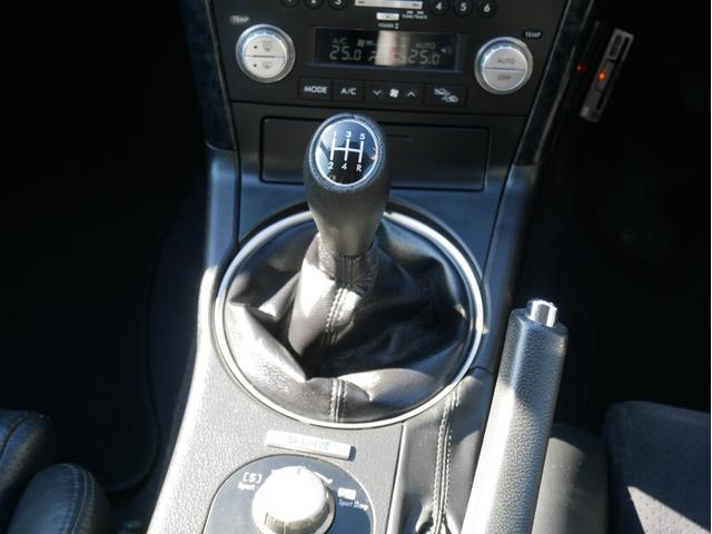 レガシィツーリングワゴン ２．０ＧＴ　５速ＭＴ　後期型　革シート　パワーシート　ＳＩ－ＤＲＩＶＥ　ＨＤＤナビ　フルセグ　ＥＴＣ　キーレス　ウィンカーミラー　ＨＩＤ　フォグランプ　ステリングスイッチ　純正１７インチアルミ　１年保証付（8枚目）