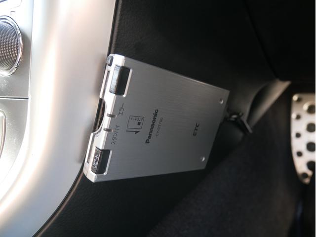 レガシィツーリングワゴン ２．０ＧＴスペックＢ　ＷＲ－ＬＴＤ　２００４　ＭＴモード＆スポーツシフト　特別仕様車　専用シート＆トリム　エアロスプラッシュ　純正１８インチアルミ　半革パワーシート　ＤＶＤナビ　ＥＴＣ　キーレス　ウィンカーミラー　オートエアコン　ＨＩＤ　フォグ（10枚目）