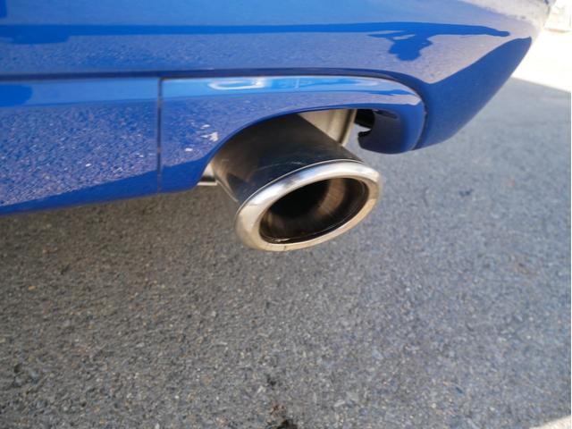 レガシィツーリングワゴン ２．０ＧＴスペックＢ　ＷＲ－ＬＴＤ　２００４　ＭＴモード＆スポーツシフト　特別仕様車　専用シート＆トリム　エアロスプラッシュ　純正１８インチアルミ　半革パワーシート　ＤＶＤナビ　ＥＴＣ　キーレス　ウィンカーミラー　オートエアコン　ＨＩＤ　フォグ（55枚目）