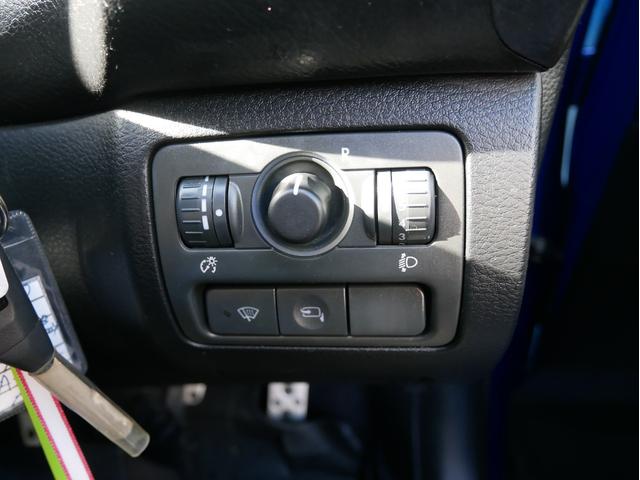 レガシィツーリングワゴン ２．０ＧＴスペックＢ　ＷＲ－ＬＴＤ　２００４　ＭＴモード＆スポーツシフト　特別仕様車　専用シート＆トリム　エアロスプラッシュ　純正１８インチアルミ　半革パワーシート　ＤＶＤナビ　ＥＴＣ　キーレス　ウィンカーミラー　オートエアコン　ＨＩＤ　フォグ（66枚目）