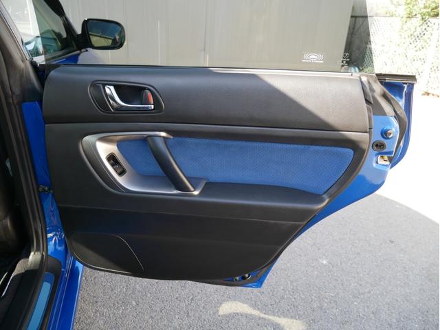 レガシィツーリングワゴン ２．０ＧＴスペックＢ　ＷＲ－ＬＴＤ　２００４　ＭＴモード＆スポーツシフト　特別仕様車　専用シート＆トリム　エアロスプラッシュ　純正１８インチアルミ　半革パワーシート　ＤＶＤナビ　ＥＴＣ　キーレス　ウィンカーミラー　オートエアコン　ＨＩＤ　フォグ（78枚目）