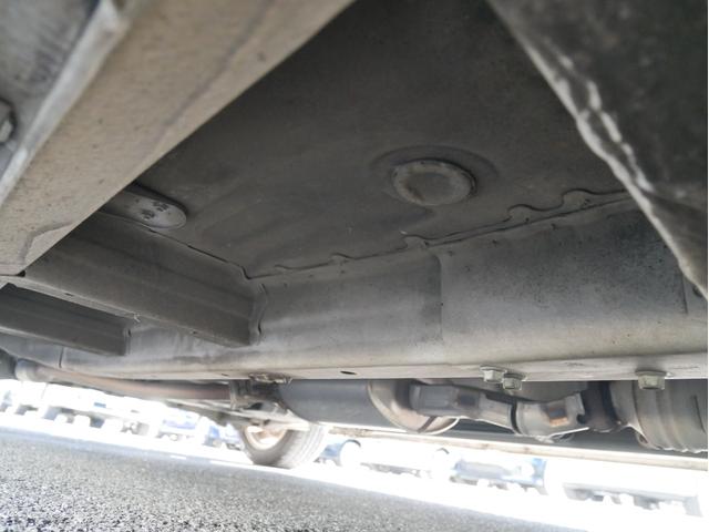 エディックス ２０Ｘ　Ｓパッケージ　後期型　３×２シート　純正ＨＤＤナビ　バックカメラ　音楽録音　キーレス　ＥＴＣ　オートエアコン　ウィンカーミラー　ＨＩＤ　フォグランプ　エアロ　純正１６ＡＷ　サイドバイザー　１年保証付（58枚目）