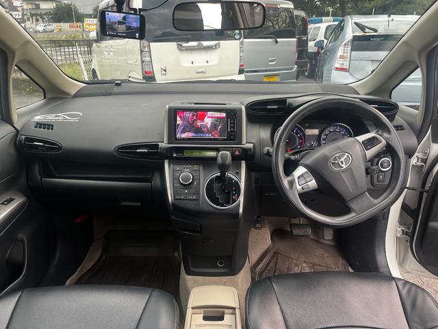 ウィッシュ ２．０Ｇ　２．０Ｇ（７名）　ＰＳ　ＰＷ　エアＢ　ＡＡＣ　キーレス　スマートキー　社外ナビ　フルセグＴＶ　ＣＤ　ＤＶＤ　ＦＭ　ＢＴ接続　Ｐスタート　ＥＳＣ　ＥＴＣ　ドラレコ　社外ＡＷ（13枚目）